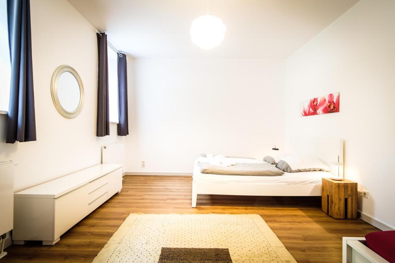 Wunderschoene Wohnung In Sanierter Villa! Incl Wifi Dresden Eksteriør bilde
