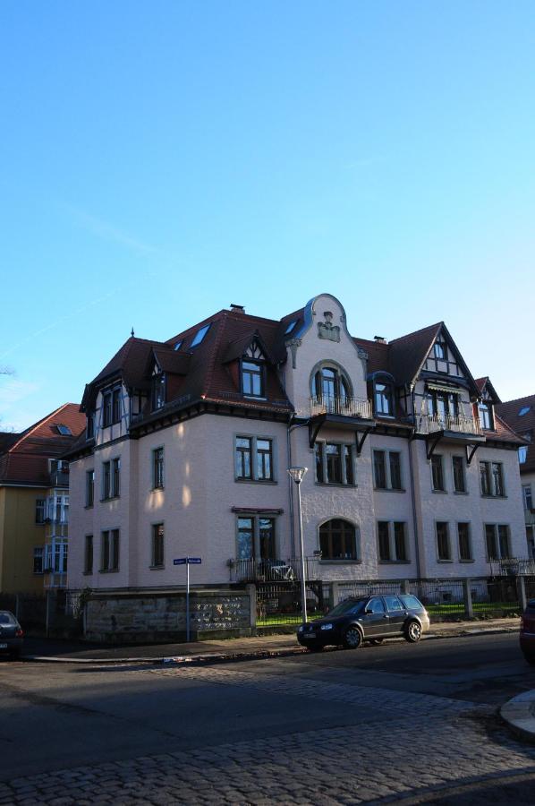 Wunderschoene Wohnung In Sanierter Villa! Incl Wifi Dresden Eksteriør bilde